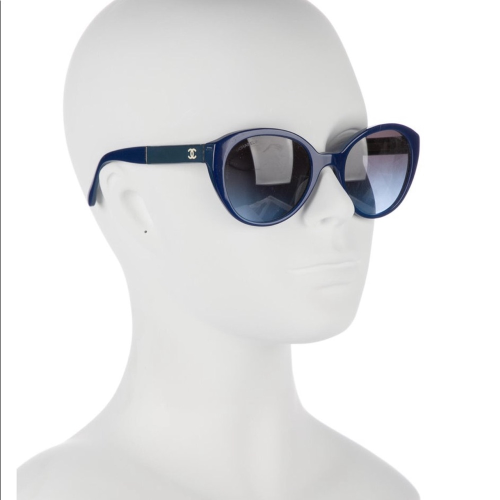 Chanel Interlocking CC Round Sunglasses